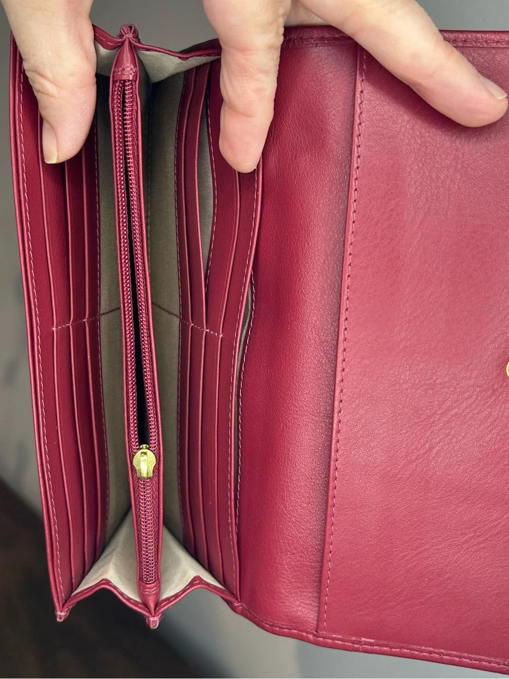 Radley London Burgundy Leather Flap Wallet Scottie Dog Logo Zip Coin Pocket - Picture 6 of 8